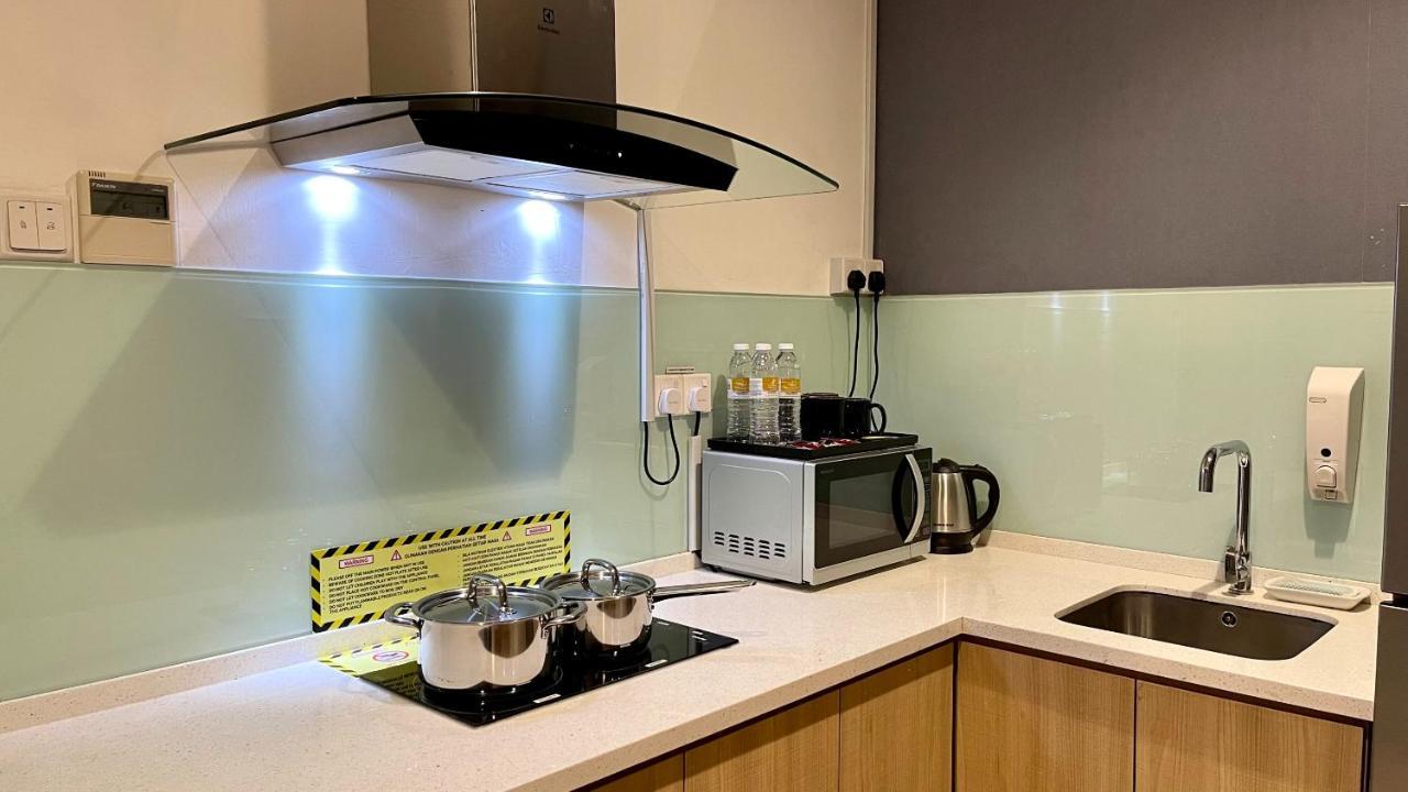 One Pacific And Serviced Apartemen George Town